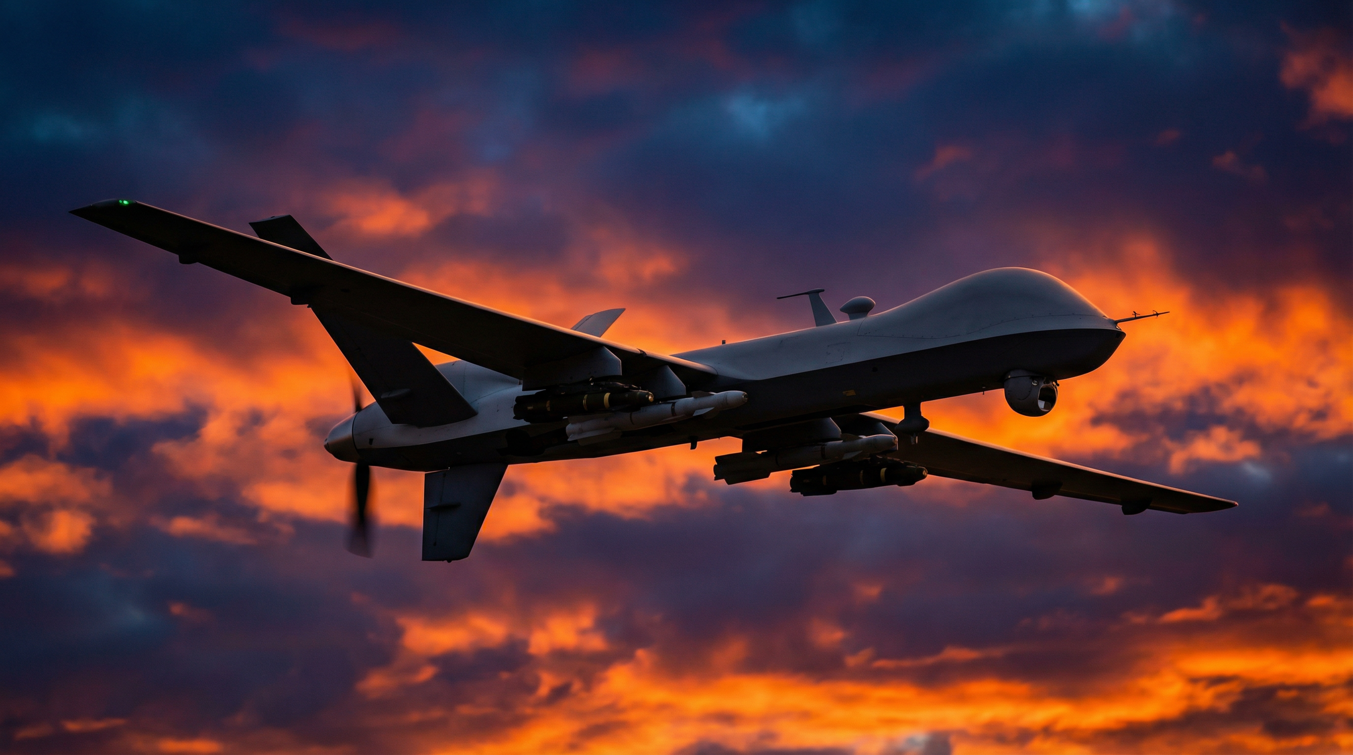 MQ-9 Reaper en vuelo al atardecer